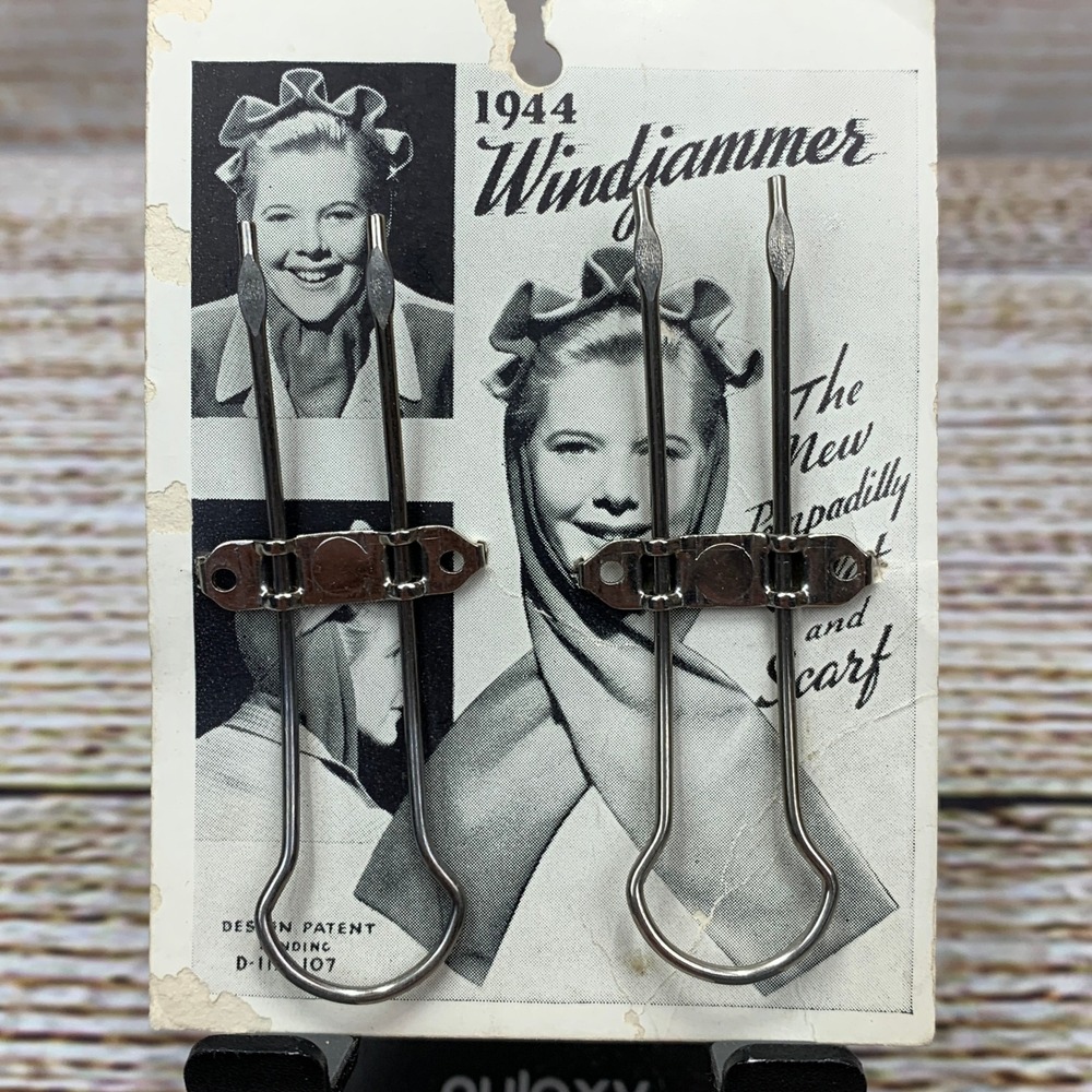 Vintage 1944 Windjammer Piccadilly Scarf Pin‎ Clip Set On Card Tempadilly